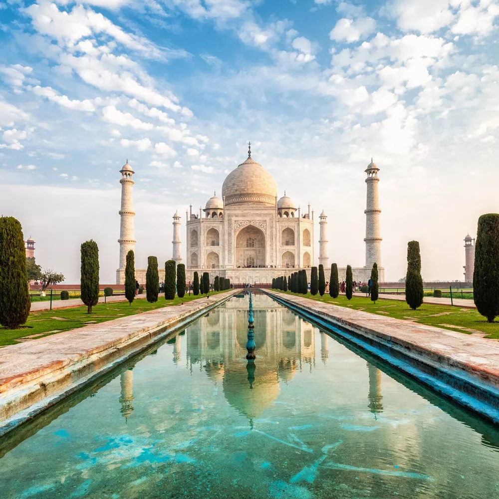 india-agra-taj-majal-at-sunrise-1152168512-1920x1280